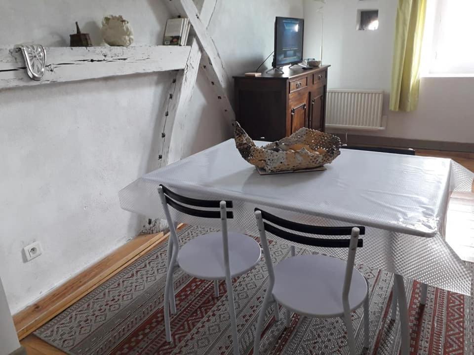 شقة Souvigny  في L'Atelier Du Chapeau Rouge المظهر الخارجي الصورة